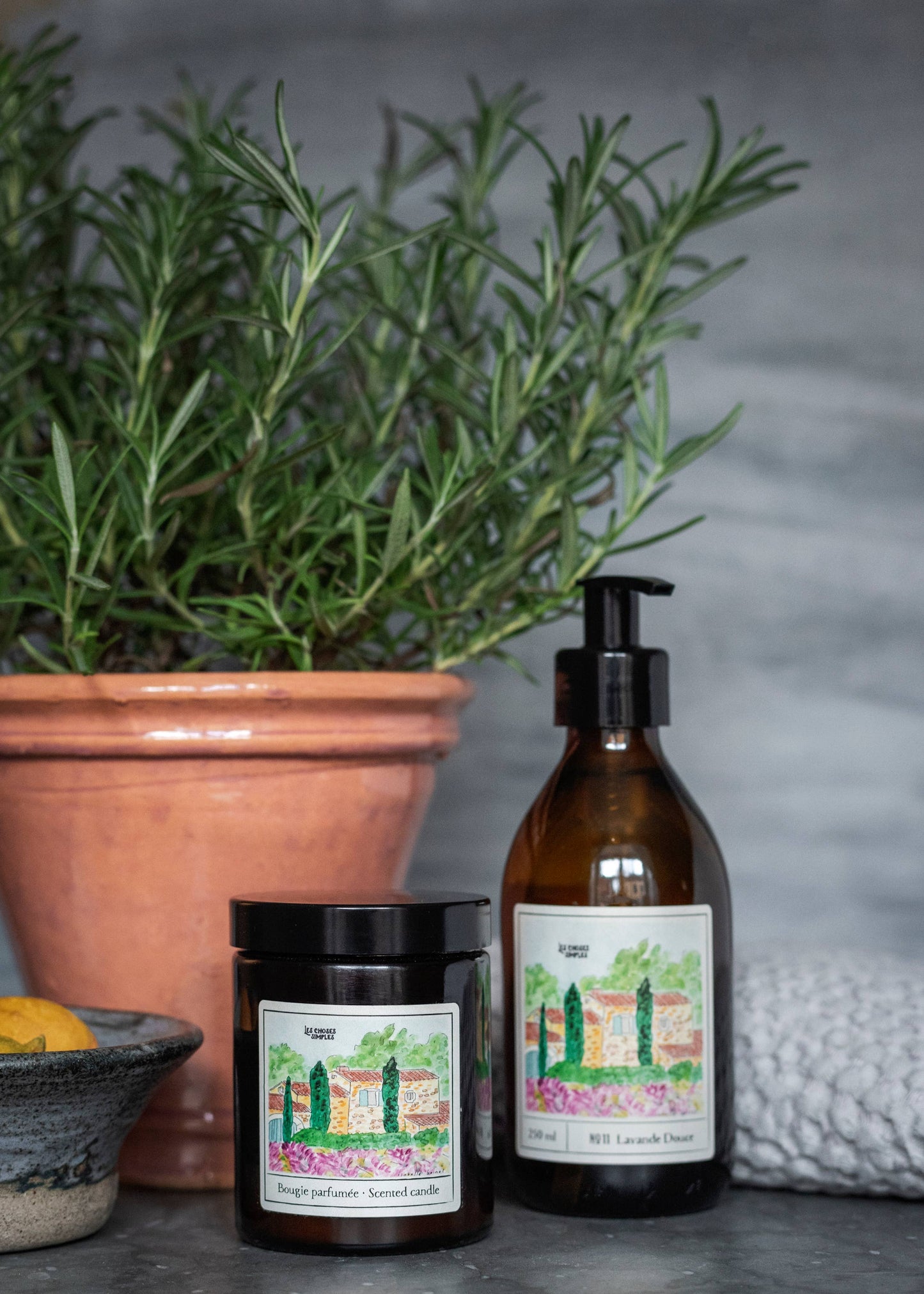 Hand- och kroppstvål « Lavender Fields » (250 ml, glasflaska)