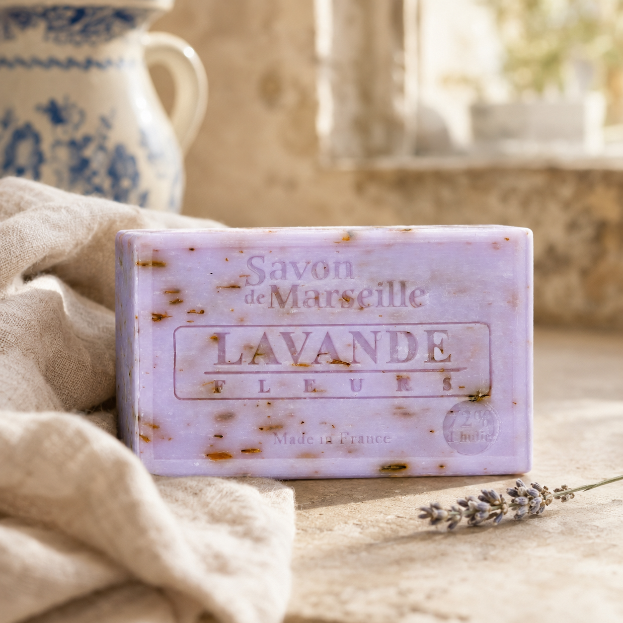 Lila extra mild marseilletvål med lavendeldoft